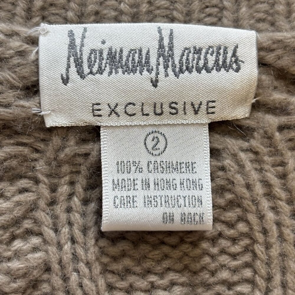 Vintage Neiman Marcus Exclusive 100% Cashmere Cable Knit Oversized Sweater Beige - Picture 2 of 9